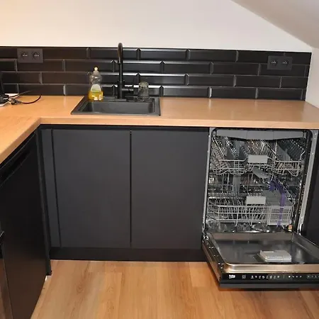 Magnifique Logement, 2 Chambres, Péruwelz